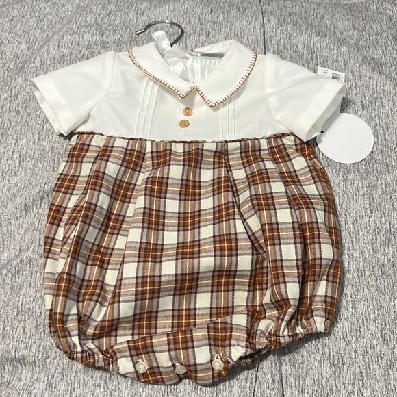 Edgehill Collection Smocked Peter Pan Collar Short Sleeve Plaid Bubble Coverall - Picture 6 of 11